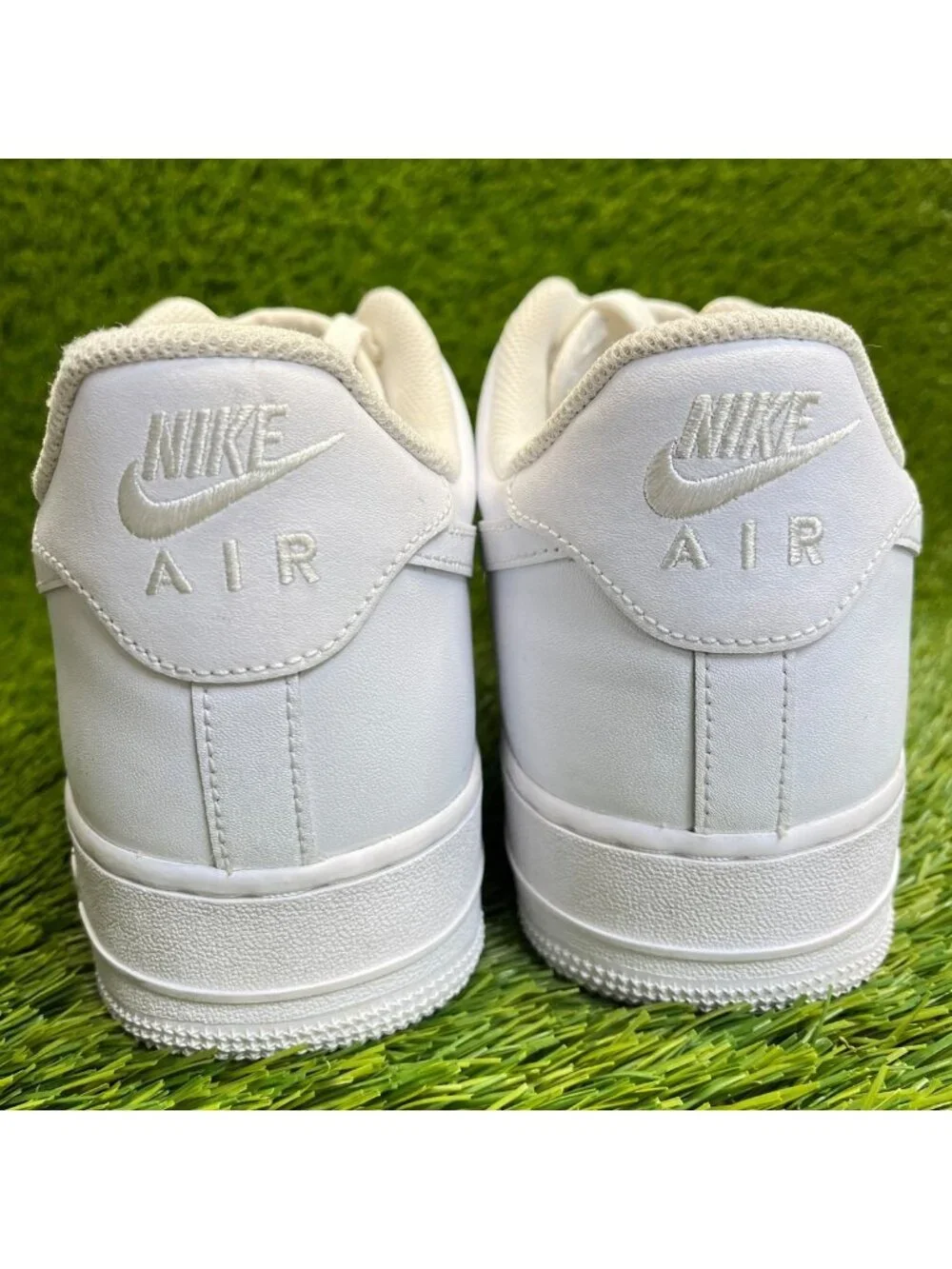 Nike Air Force 1 '07 Low Mens Size 13 White Athletic Lifestyle Shoes Sneakers